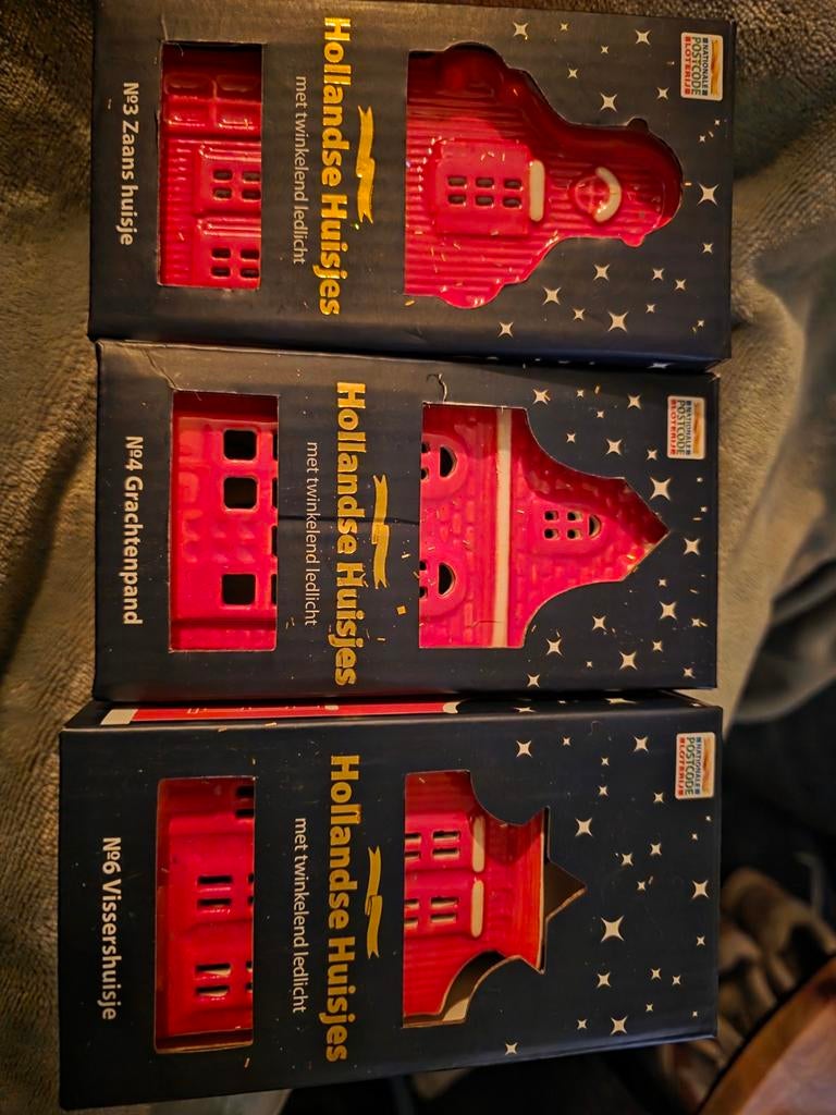 3 Hollandse Huisjes met twinkelende ledlichtjes, Ophalen, Zo goed als nieuw