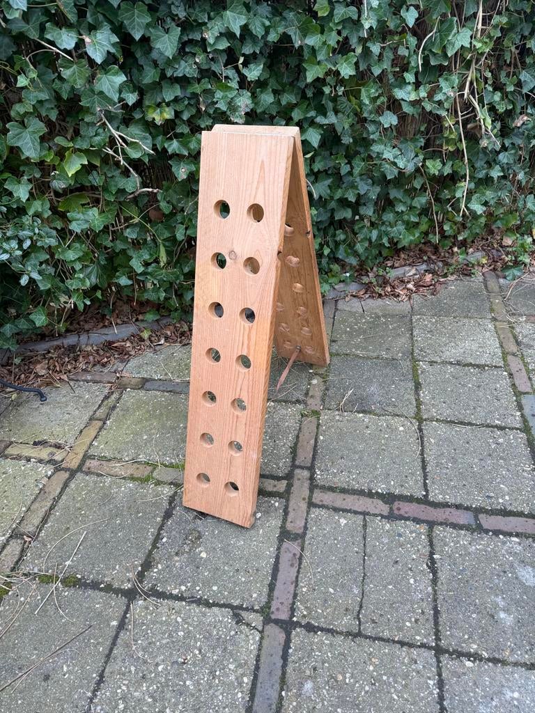 Houten Pupitre Champagnerek 28 flessen, Huis en Inrichting, Woonaccessoires | Wijnrekken, Gebruikt, 15 tot 25 flessen, Ophalen of Verzenden