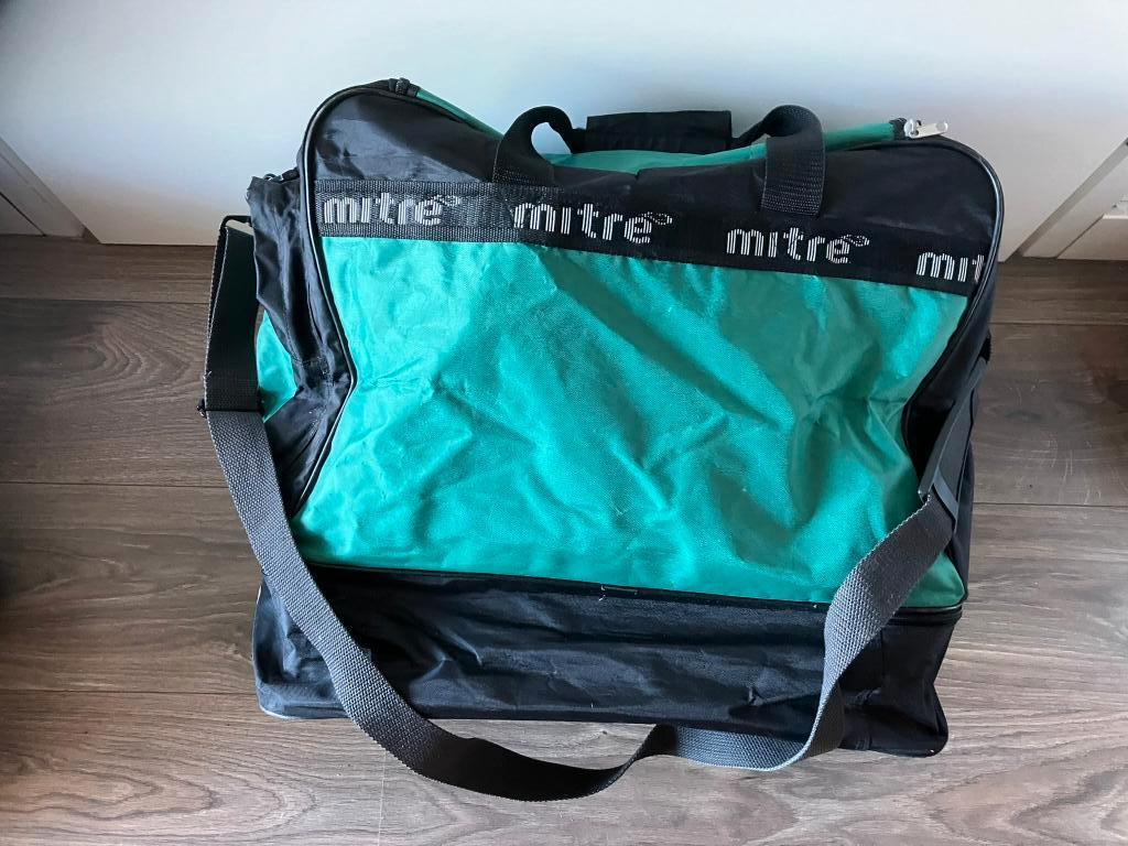 Zwart / groene sporttas 50 x 30 x 45 cm hoog, Ophalen of Verzenden, Gebruikt, Unisex volwassen