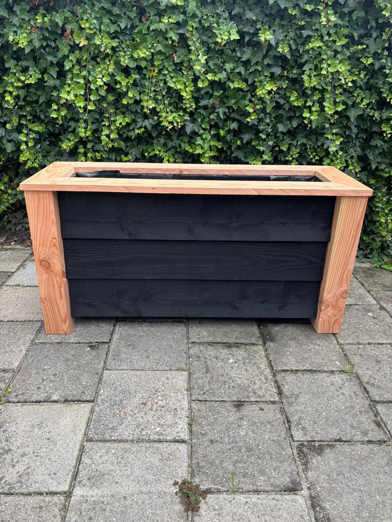 Douglas plantenbak met zwart zweeds rabat -Handgemaakt, Tuin en Terras, Bloembakken en Plantenbakken, Ophalen, Zo goed als nieuw