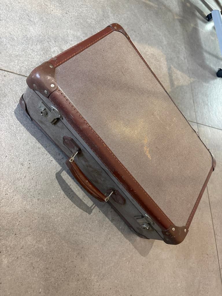 Vintage Koffer reiskoffer antieke suitcase - 55x33x20 cm, Sieraden, Tassen en Uiterlijk, Koffers, Overige materialen, Gebruikt
