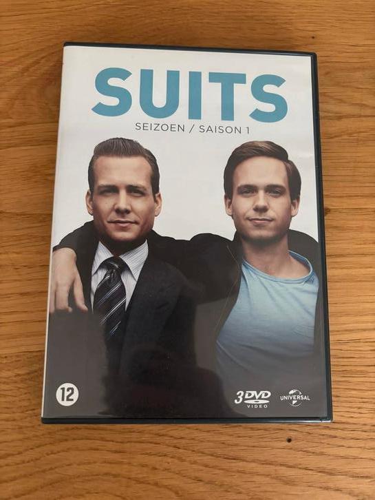 Suits Seizoen 1 t/m 4 DVD Boxset, Cd's en Dvd's, Dvd's | Tv en Series, Boxset, Drama, Ophalen of Verzenden, Zo goed als nieuw