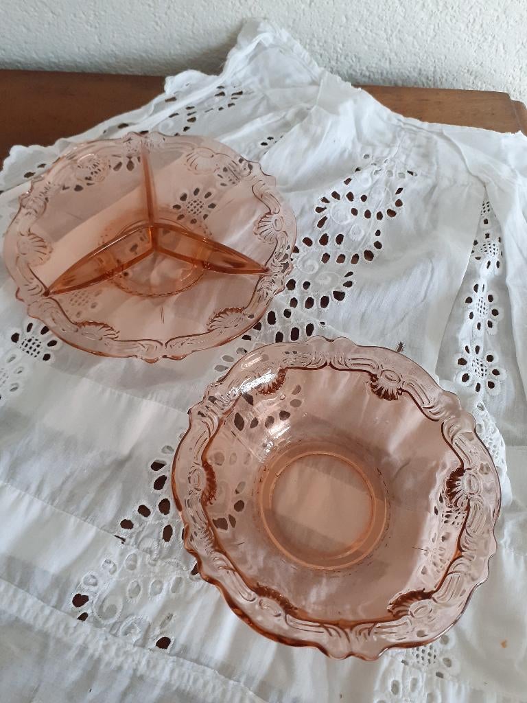 Antiek roze glas schaaltjes *eureka*, Antiek en Kunst, Antiek | Glas en Kristal, Ophalen of Verzenden