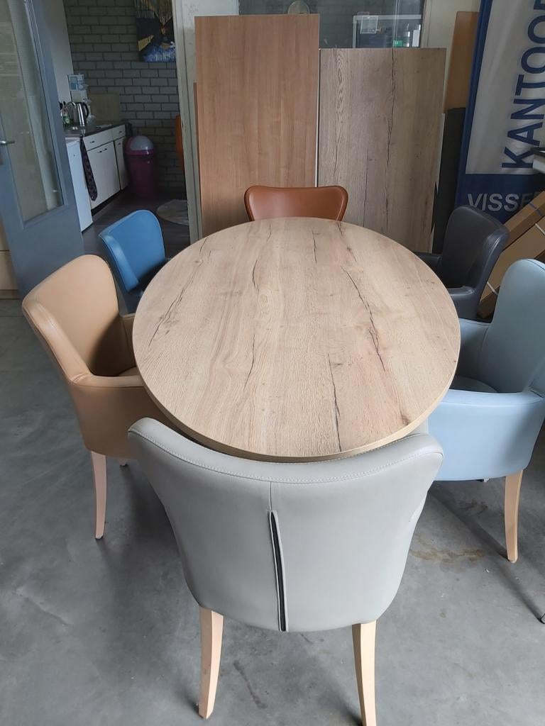 Foto 6 van Nieuwe ovale eettafel
