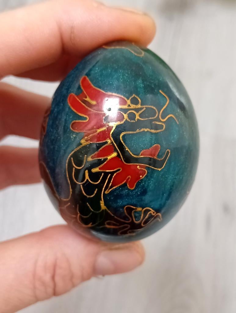 chinese cloisonne ei met draak, Ophalen of Verzenden