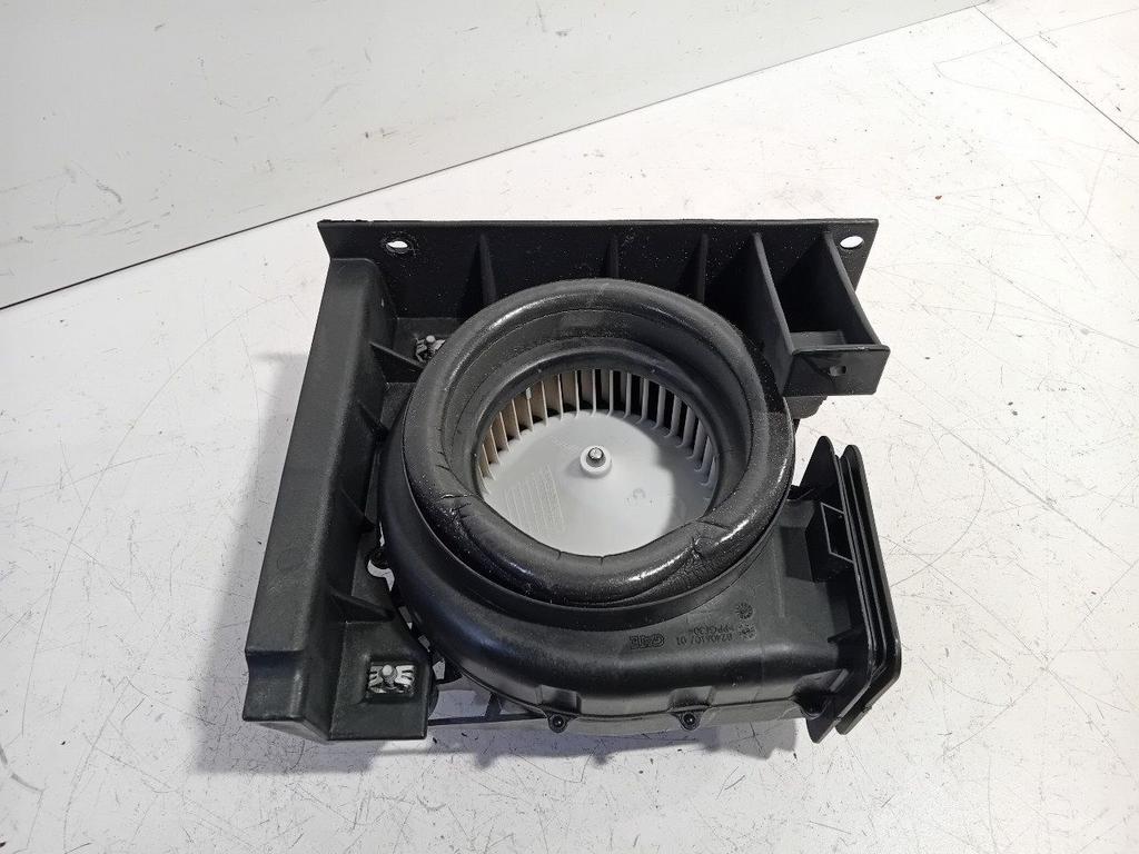 Kachel ventilator motor Opel Ampera, Onderdelen@venauto.nl, Van der Ven Autorecycling B.V., Gebruikt, Ettenseweg 76, 4706 PB Roosendaal, The Netherlands