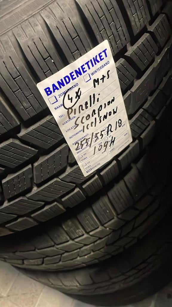 Winterbanden Pirelli Scorpion 255/55-18 109W