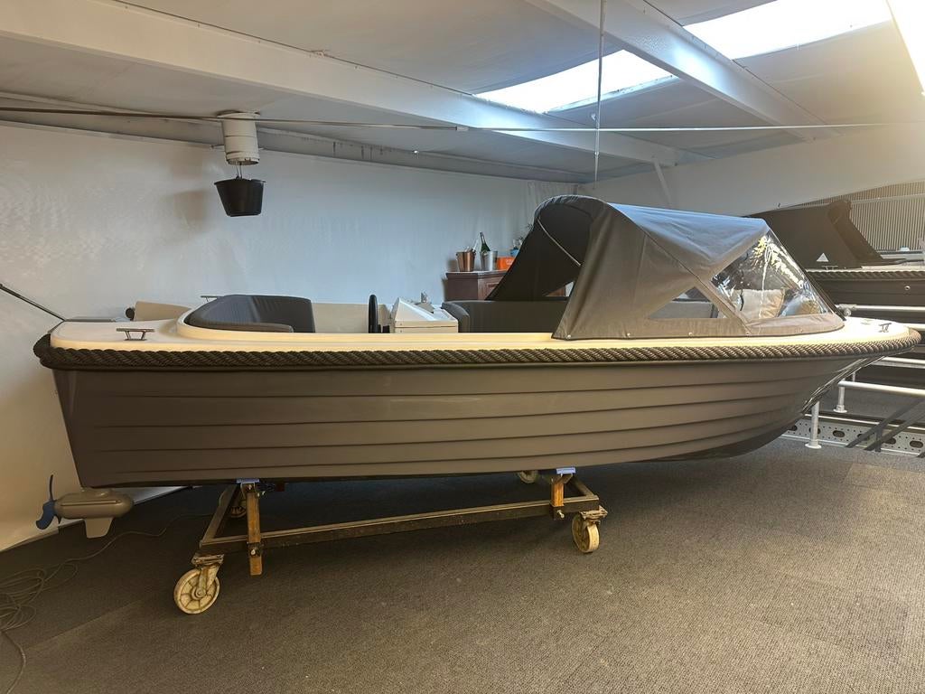 Royal Ruyter 495 Loune Elektrisch | met gratis cabrioletkap, Ophalen, Nieuw, Buitenboordmotor, Polyester