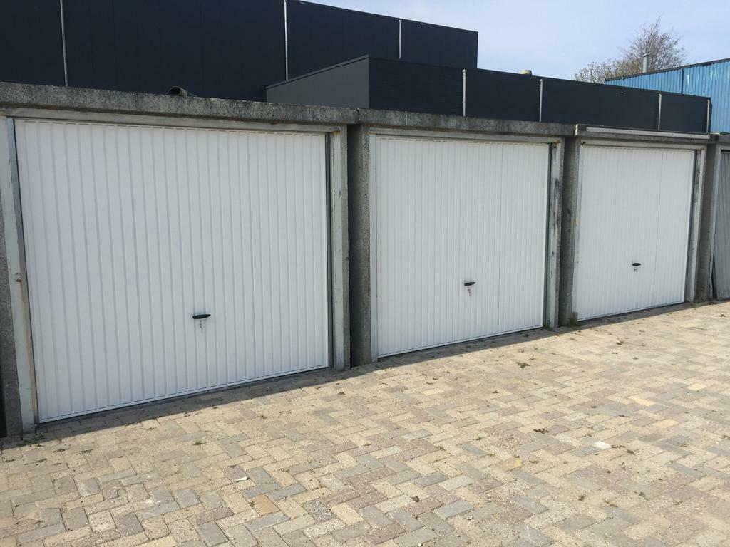 Garagebox te huur 1-5-2026 Medemblik, Huizen en Kamers, Garages en Parkeerplaatsen, Noord-Holland