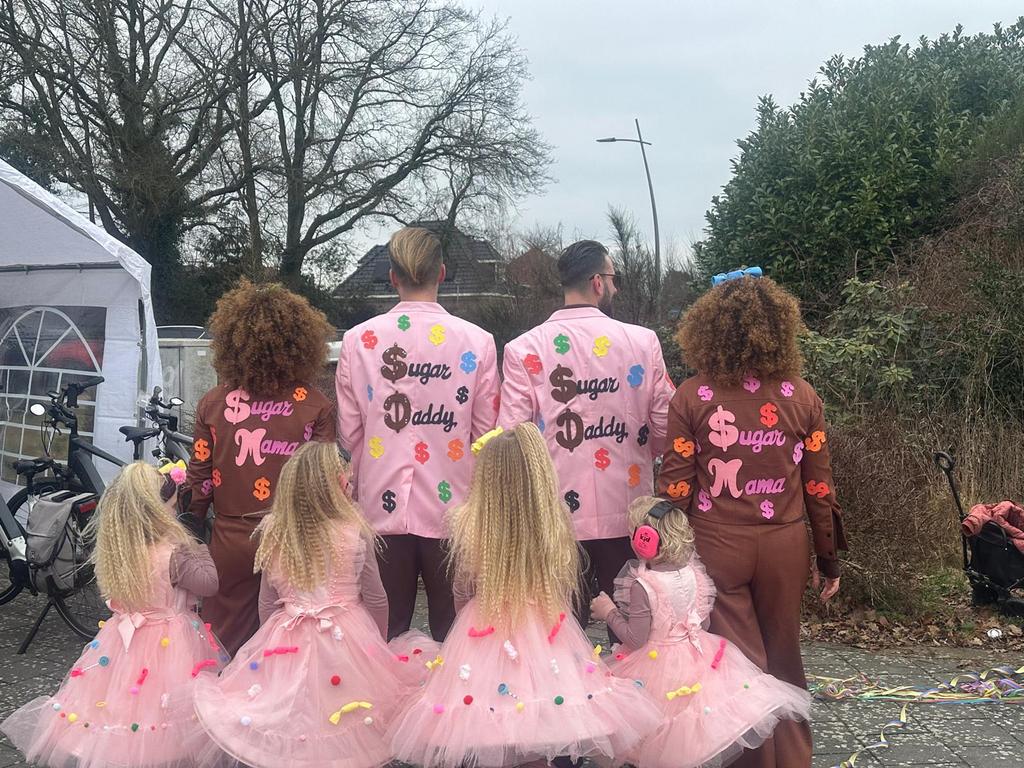 Carnavals pakken sugar mama / daddy + kids, Tickets en Kaartjes, Evenementen en Festivals, Drie personen of meer