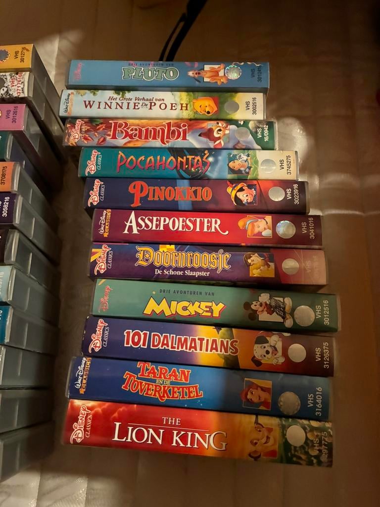 32 kinderen Disney films, Alle leeftijden, Ophalen of Verzenden, Gebruikt