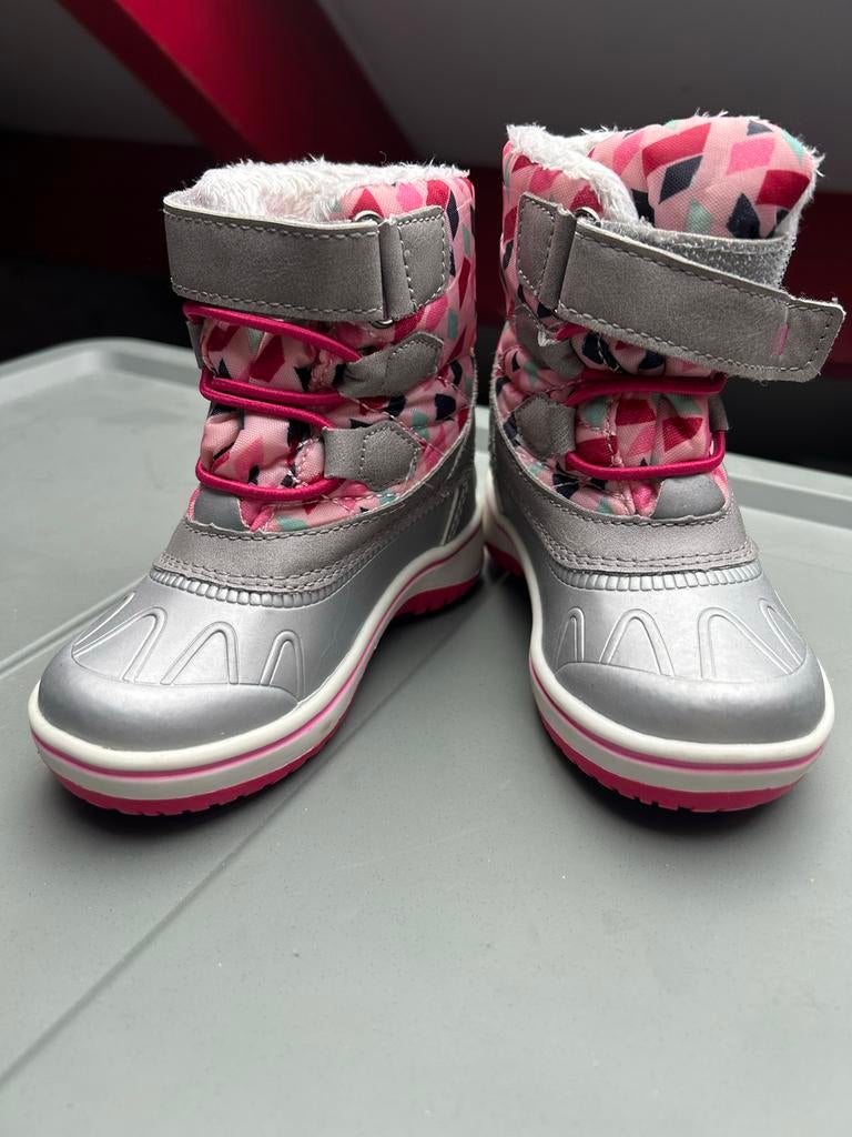 Nieuwe snowboots maat 21 - roze, zilver, grijs, Kinderen en Baby's, Ophalen of Verzenden, Nieuw, Meisje, Laarsjes