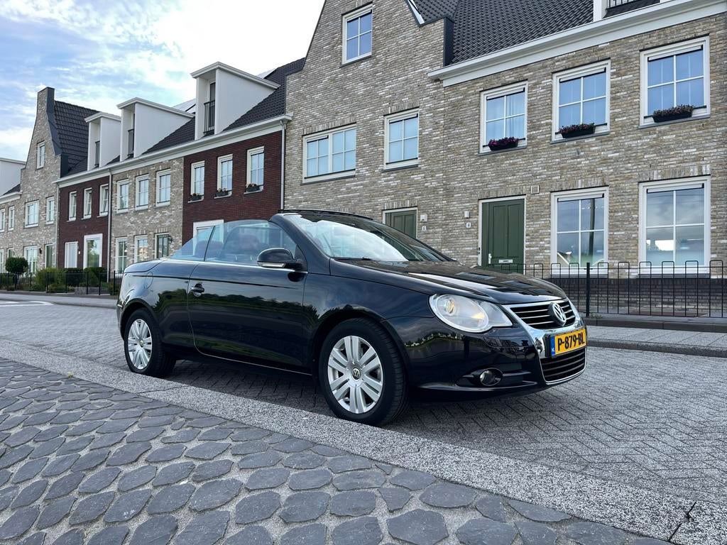 Volkswagen Eos 1.4 TSI 2008 met nieuwe dak APK tot 03/2027, Auto's, Volkswagen, Voorwielaandrijving, 15 km/l, 4 cilinders, 4 stoelen