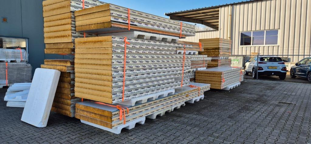 FALK 100MM B-Keus €12m2 Sandwichpanelen Isolatie Wandpanelen, Doe-het-zelf en Verbouw, Platen en Panelen, Ophalen, Zo goed als nieuw