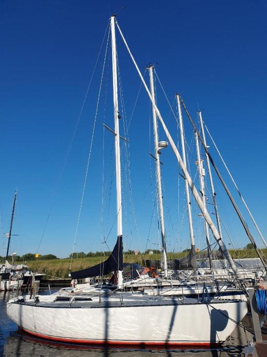 Kalik 33 met jonge motor, Watersport en Boten, Kajuitzeilboten en Zeiljachten, Ophalen, Gebruikt, Polyester, Diesel
