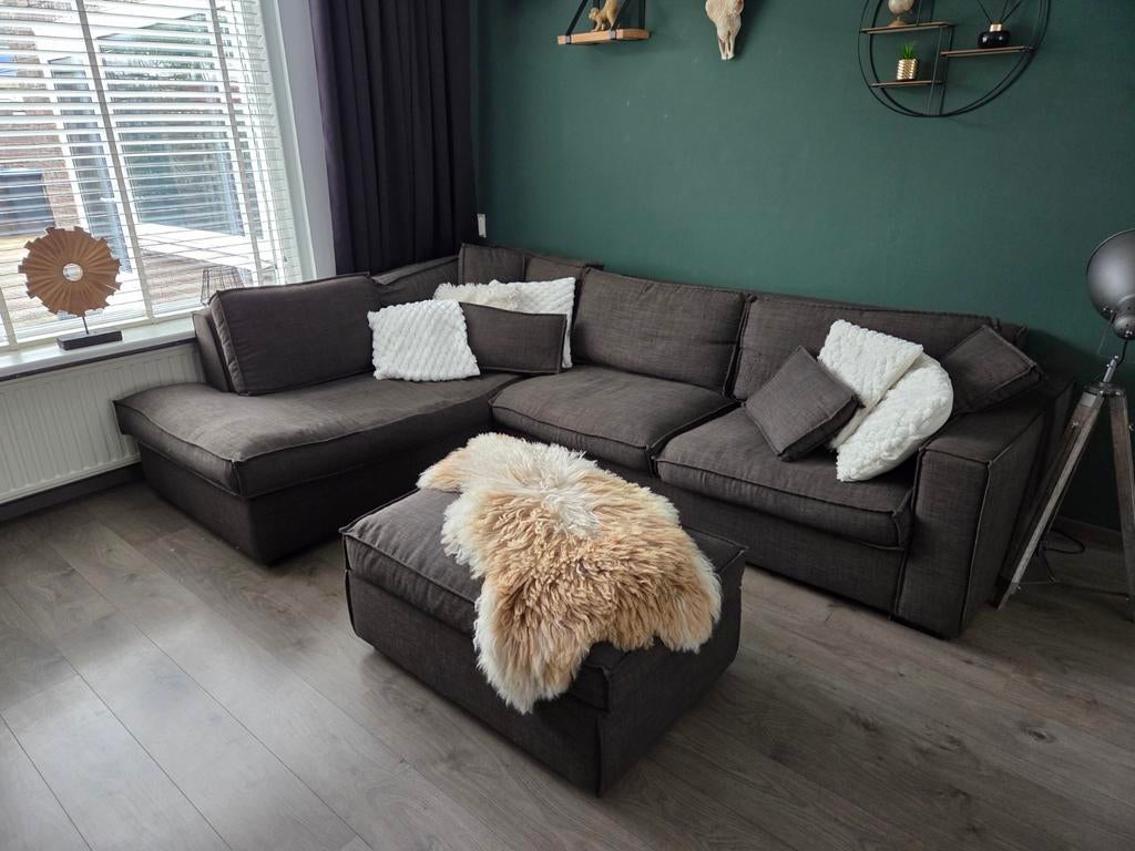 Te koop hoekbank met poef, Huis en Inrichting, Banken | Bankstellen, Ophalen, Gebruikt, Vierpersoons of meer
