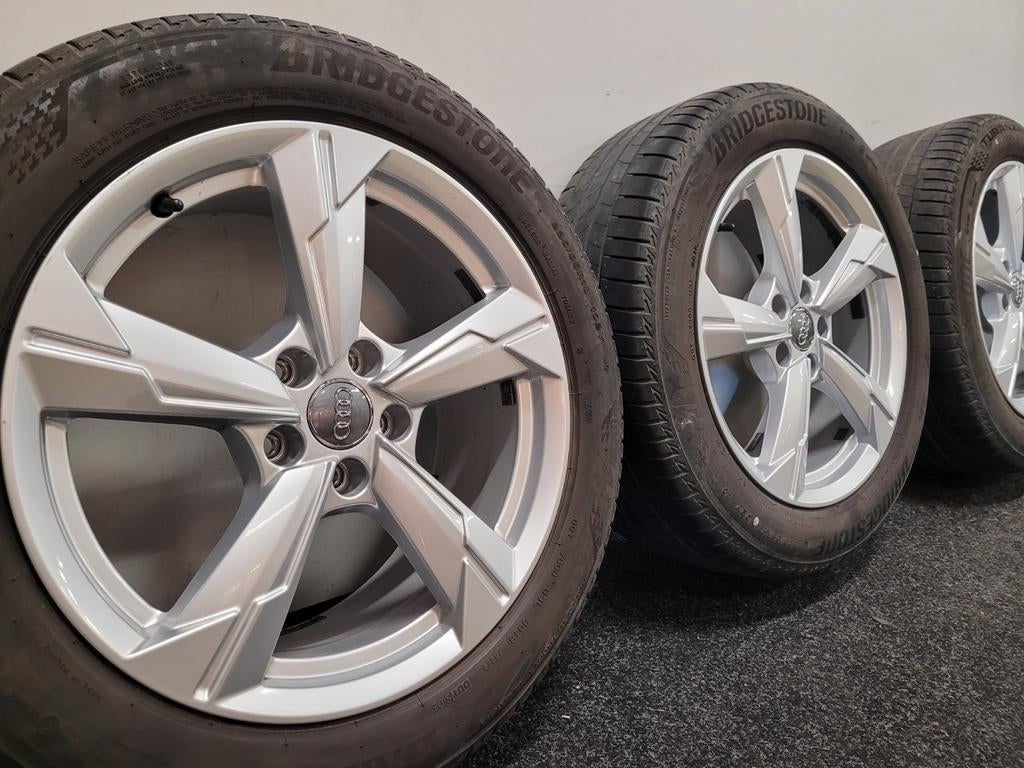 18 inch Origineel Audi A6 C8 Q2 Q3 5x112 Zomerbanden S-line, Gebruikt, Banden en Velgen, Ophalen of Verzenden, Audi