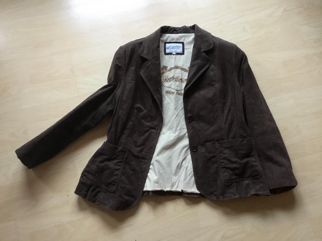 Mooi suede jasje - Maat 40, Maat 38/40 (M), Bruin, Ophalen of Verzenden, Zo goed als nieuw