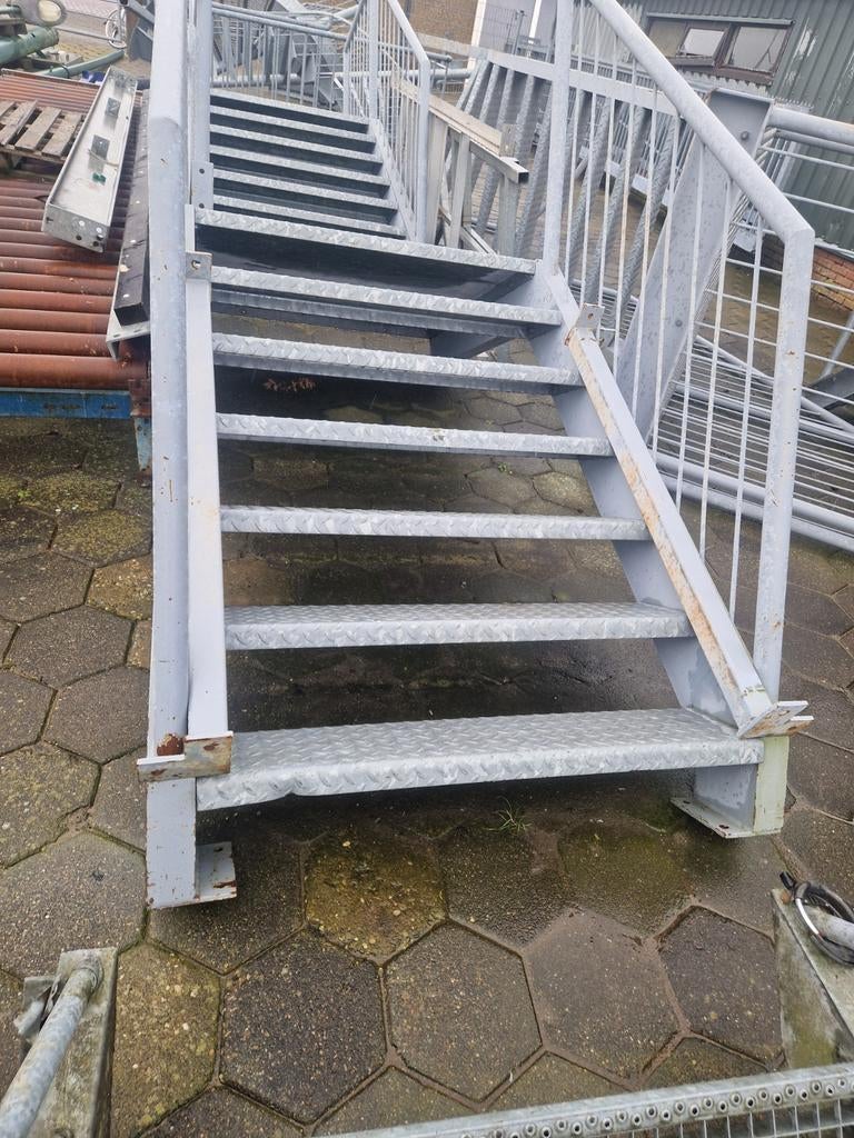 Diverse trappen en ladders te koop, Doe-het-zelf en Verbouw, Ophalen, Gebruikt, Trap, 2 tot 4 meter