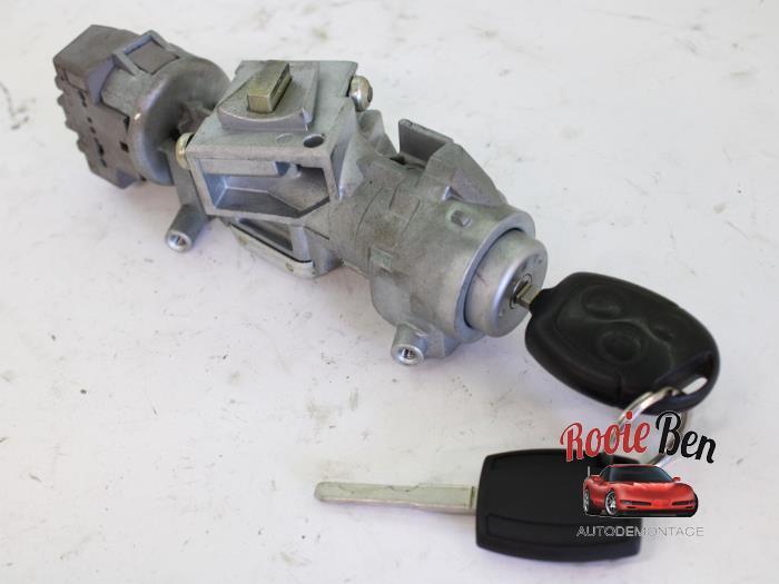 Kontaktslot + Sleutel van een Ford C-Max, Gebruikt, -, -, Ophalen of Verzenden