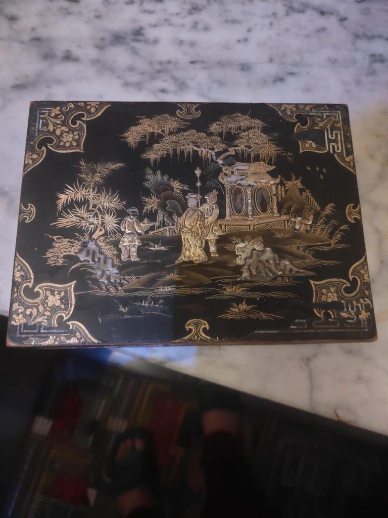 Antieke Chinese gokkist met fiches, Ophalen of Verzenden