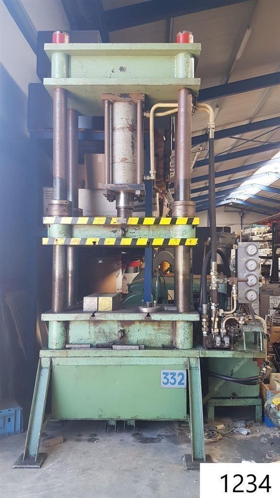1234. Pers / Klima / Fontune / Excenter pers Raskin, Ophalen, Gebruikt