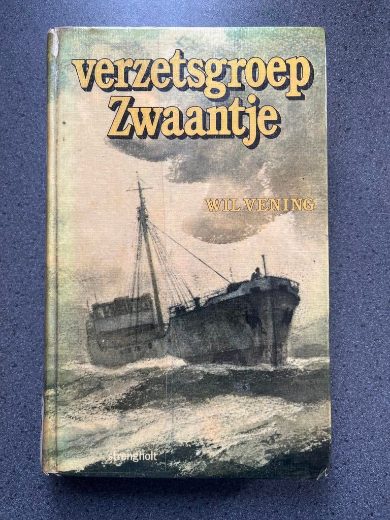 Verzetsgroep Zwaantje - Wil Vening, Boeken, Ophalen of Verzenden, Gelezen