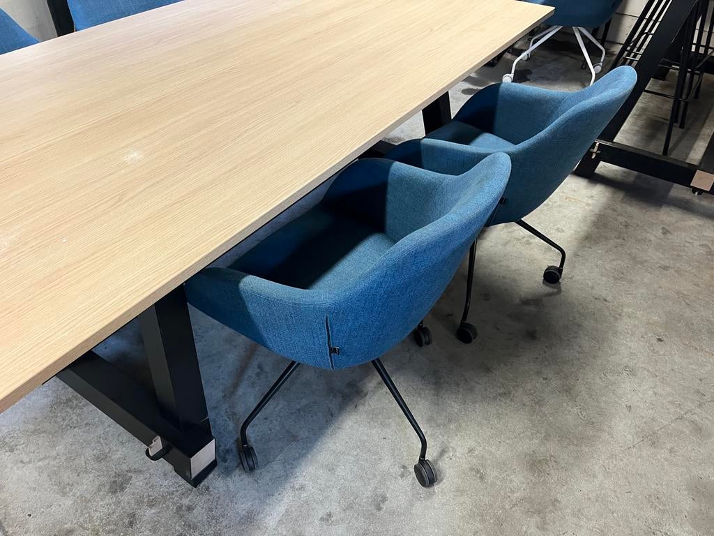 Design kantoortafel met 4 Markant stoelen, Ophalen, Gebruikt, Tafel