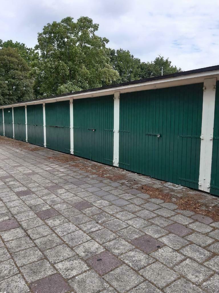 Te huur in Dedemsvaart autoboxen voor stalling en opslag, Auto diversen