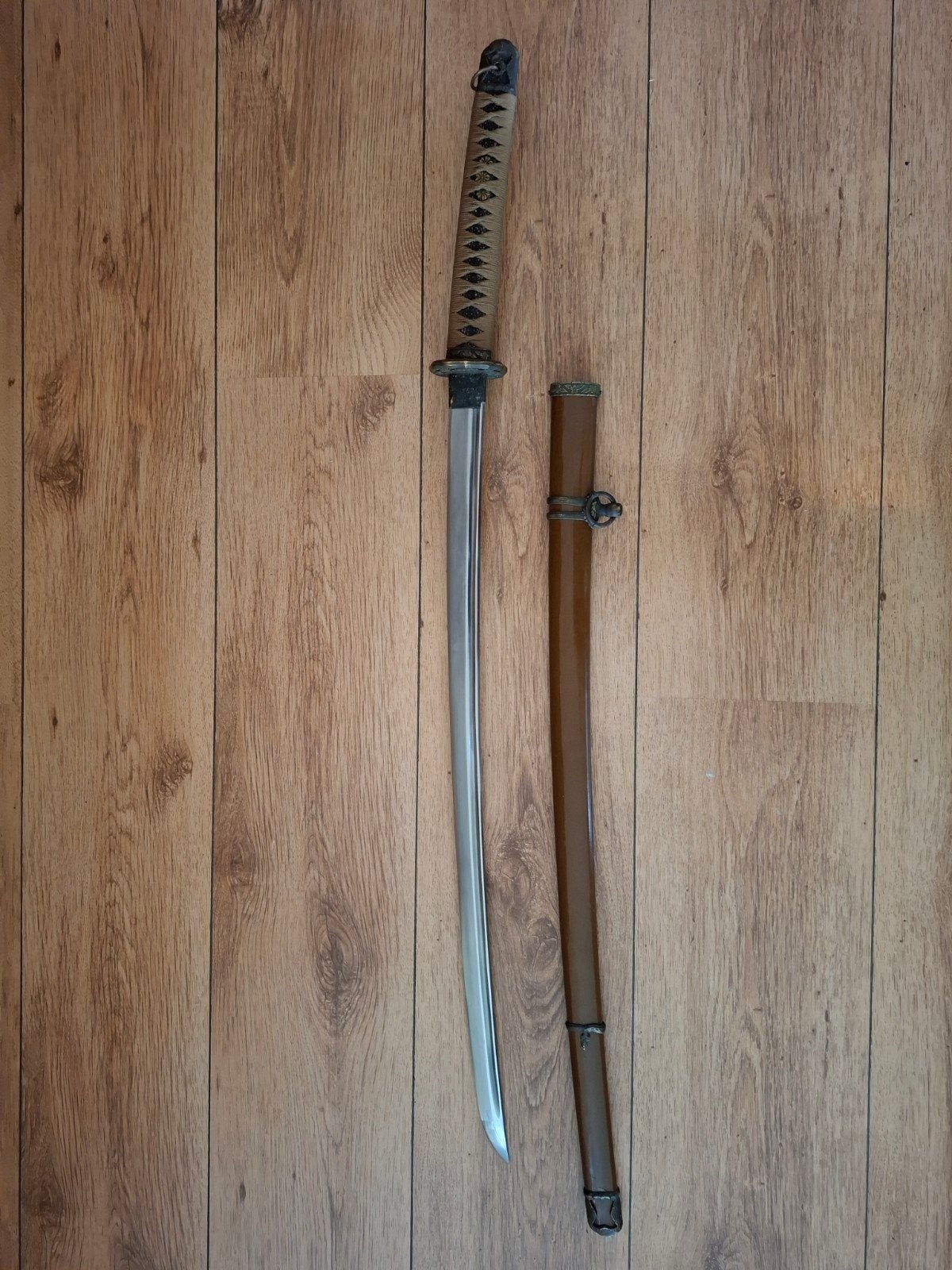 katana reproductie lijkt op wo2 gunto, Ophalen of Verzenden, Landmacht, Azië, Zwaard of Sabel