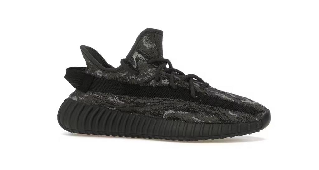 Yeezy Boost 350 V2 Dark Salt 42, Ophalen of Verzenden, Nieuw, Overige kleuren