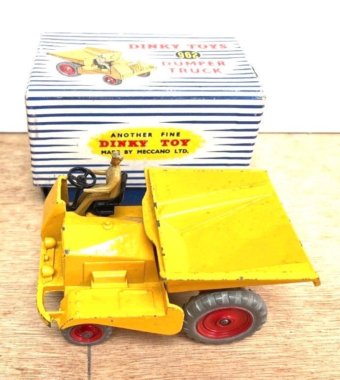 Dinky Toys 962 Dumper Truck met originele doos, Antiek en Kunst, Antiek | Speelgoed, Ophalen of Verzenden