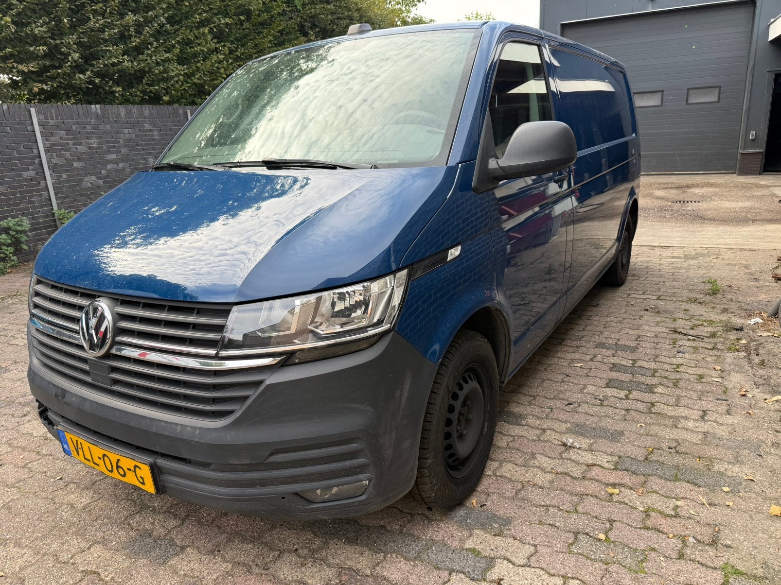 Volkswagen Transporter  2.0TDI 110kw 150pk L2h1 TURBO SCHADE, Voorwielaandrijving, 3500 kg, Euro 6, 4 cilinders