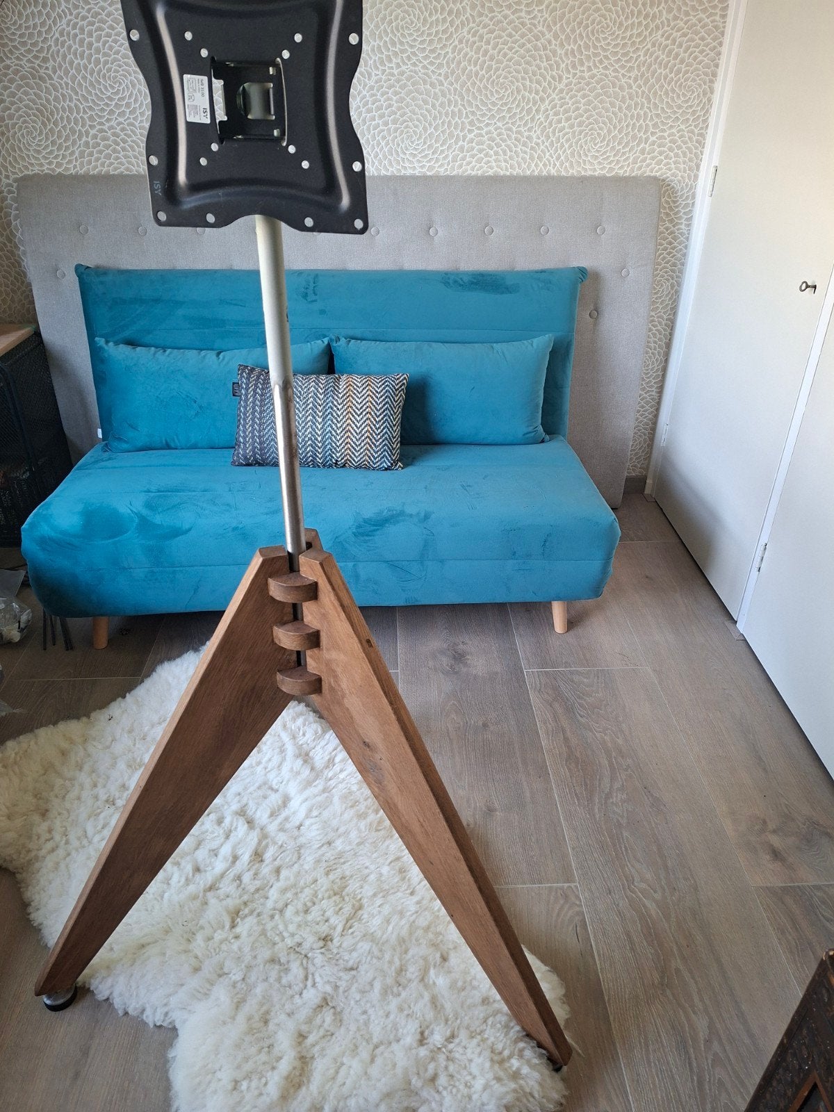 Prachtige vintage TV standaard, Audio, Tv en Foto, Televisiebeugels, Ophalen, Zo goed als nieuw
