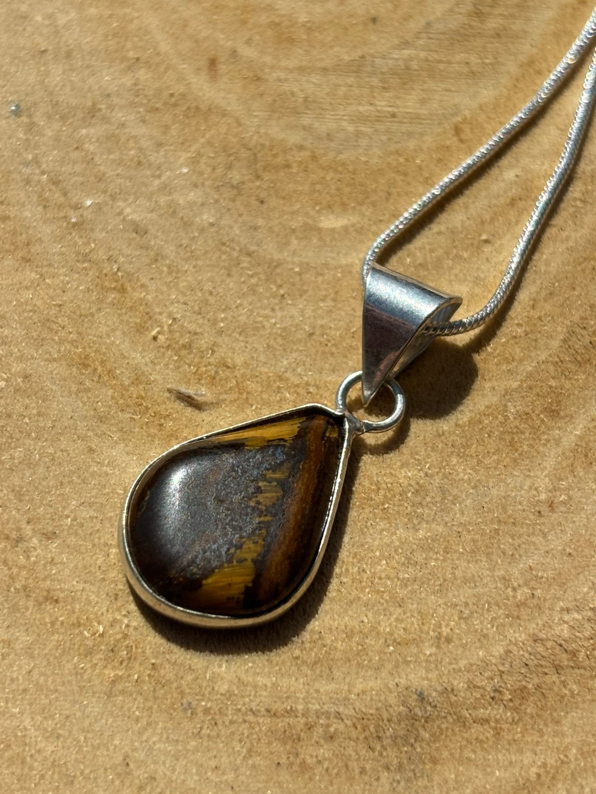 Tijgeroog Edelsteen Ketting 45cm, Sieraden, Tassen en Uiterlijk, Kettingen, Bruin, Nieuw, Ophalen of Verzenden, Steen of Mineraal
