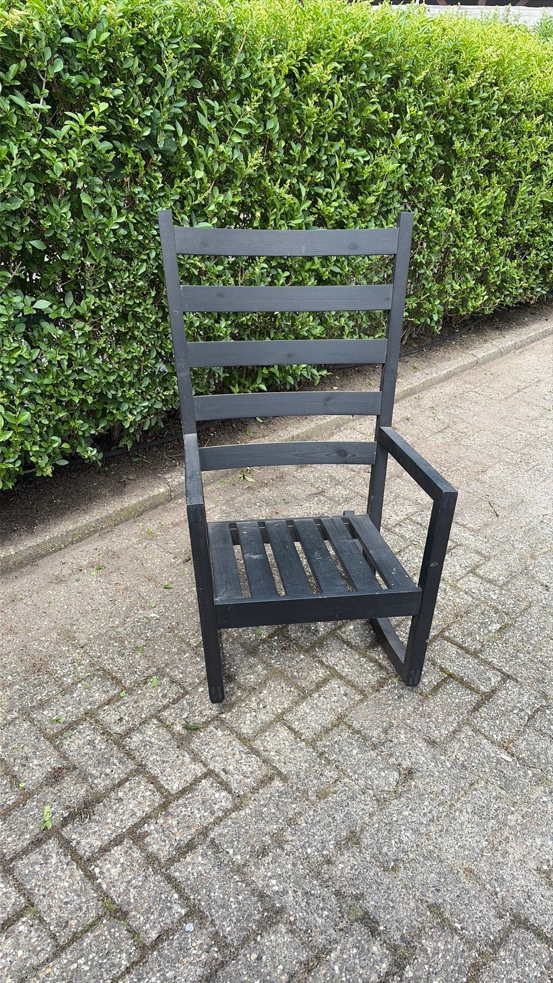 Ikea zwart hout schommelstoel binnen of onder afdak, Ophalen, Gebruikt, Zwart, Eén