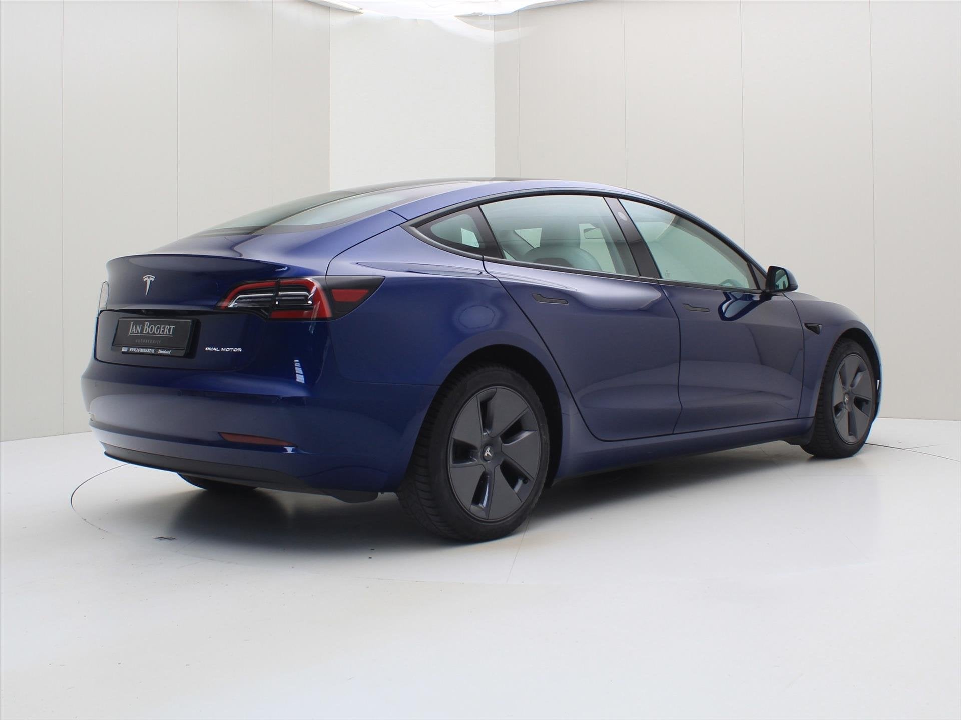 Tesla Model 3 Long-Range AWD 351pk 75 kWh [ WIT LEDER+FACELI, Auto's, Automaat, Gebruikt, Blauw, 351 pk