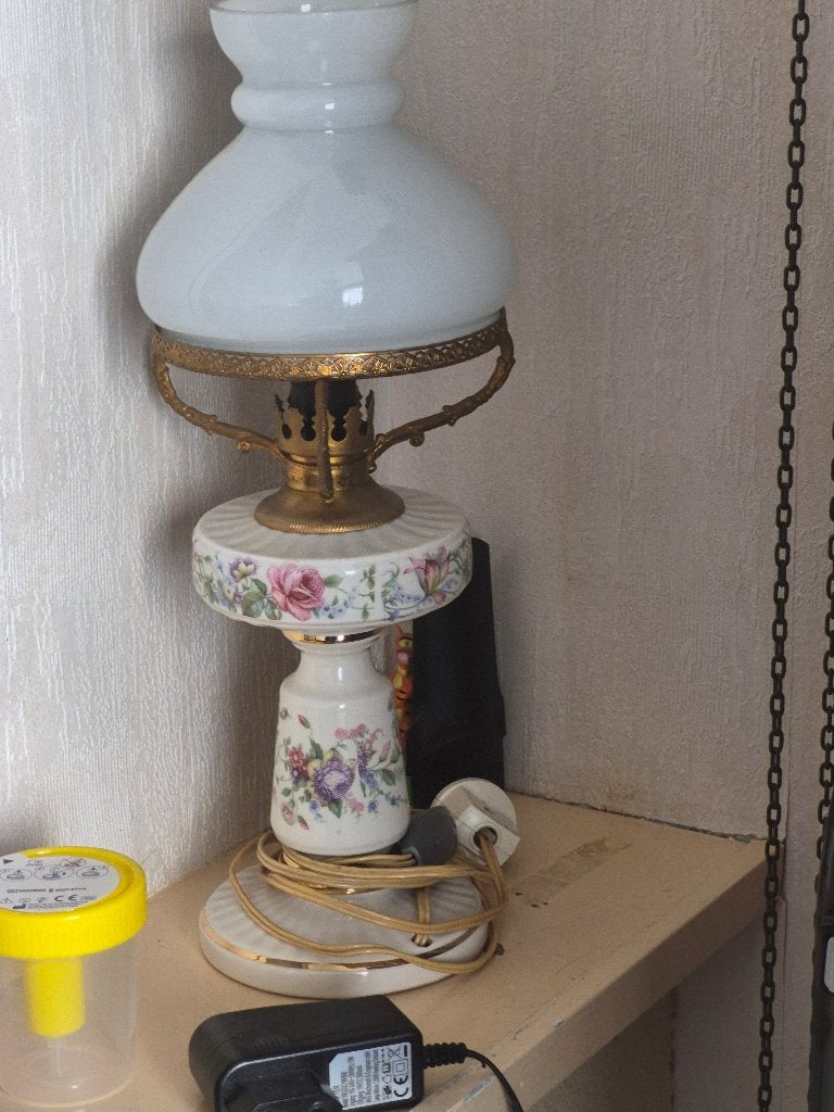 Antieke tafellamp ws. Italiaans porselein, Ophalen