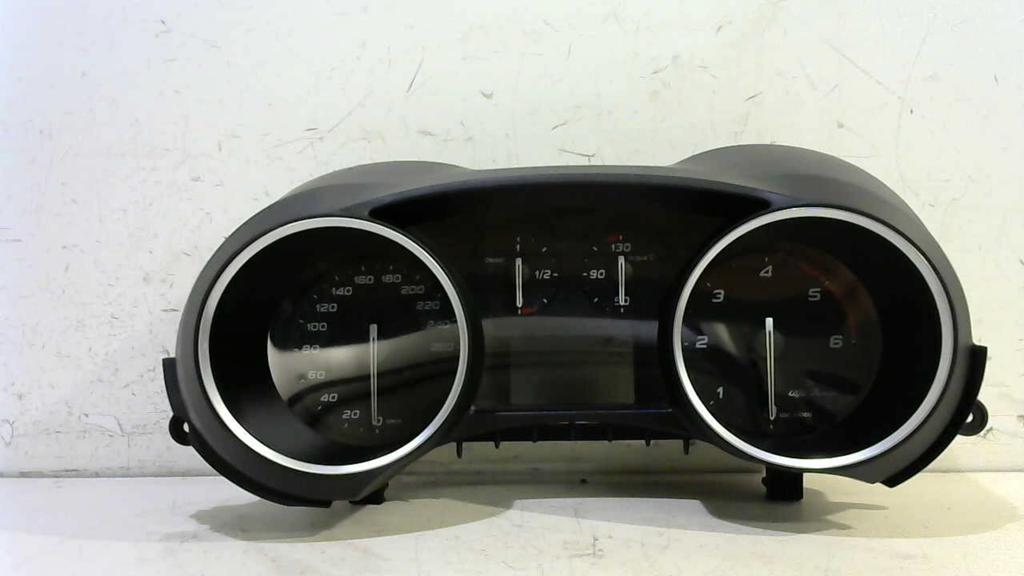 Cockpit Alfa Romeo Giulietta, Onderdelen@venauto.nl, Van der Ven Autorecycling B.V., Gebruikt, Ettenseweg 76, 4706 PB Roosendaal, The Netherlands