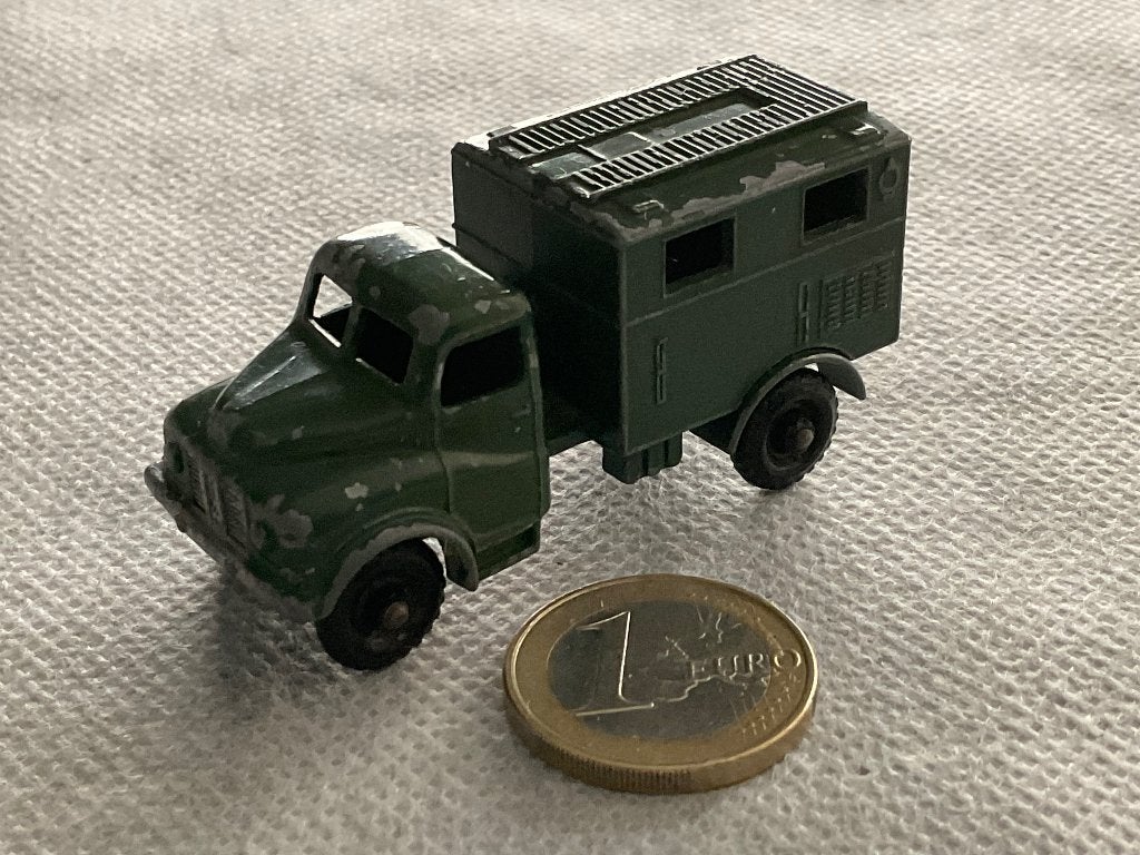 Matchbox Lesney No. 68 Austin MK2 Radio Truck, Ophalen, Gebruikt