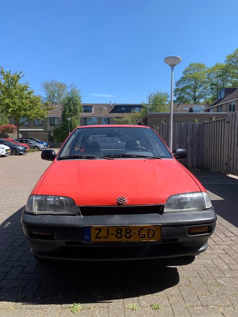 Suzuki Swift 1.0 GA U9 1991 Rood, Voorwielaandrijving, 715 kg, Swift, Origineel Nederlands