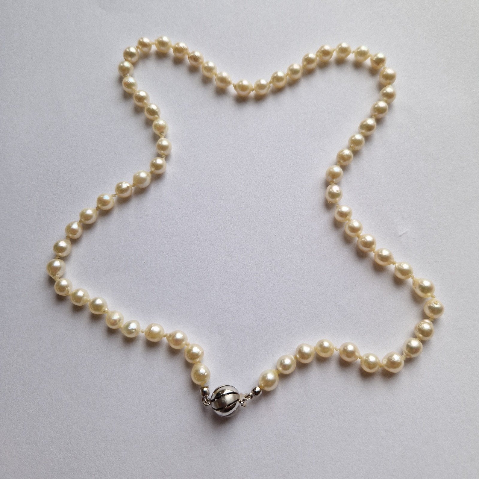14 karaats witte parelketting, Ophalen of Verzenden, Zo goed als nieuw, Wit, Goud
