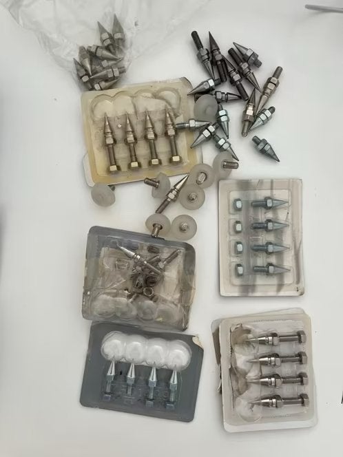 Diverse sets B&W spikes, Overige merken, Overige typen, Ophalen of Verzenden, Zo goed als nieuw