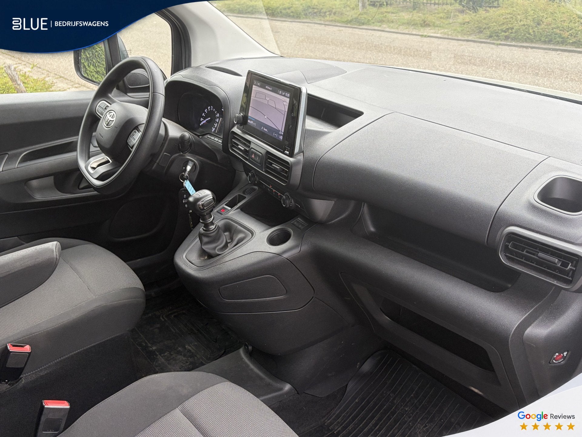 Toyota PROACE CITY 1.5 D-4D 96KW E6 Navigator Long -- Export, Auto's, Bestelauto's, Voorwielaandrijving, Dealer onderhouden, Stof