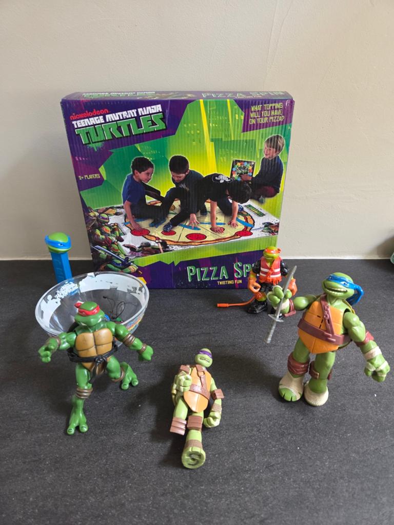 TMNT Pizza Spin spel en actiefiguren, Ophalen of Verzenden, Gebruikt
