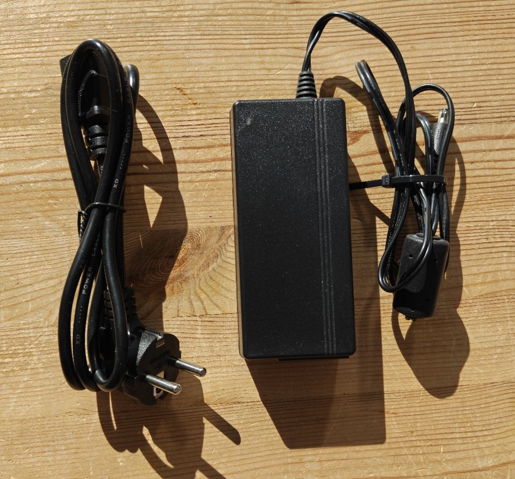 12V 5A Power Adapter, 60W Power Adapter, Ophalen of Verzenden, Zo goed als nieuw