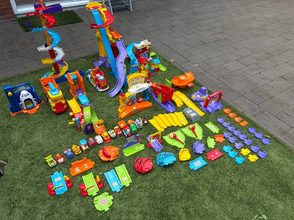 Grote VTech Toet Auto's/Zoef BANEN inc opbergdozen IKEA!, Ophalen of Verzenden, Gebruikt
