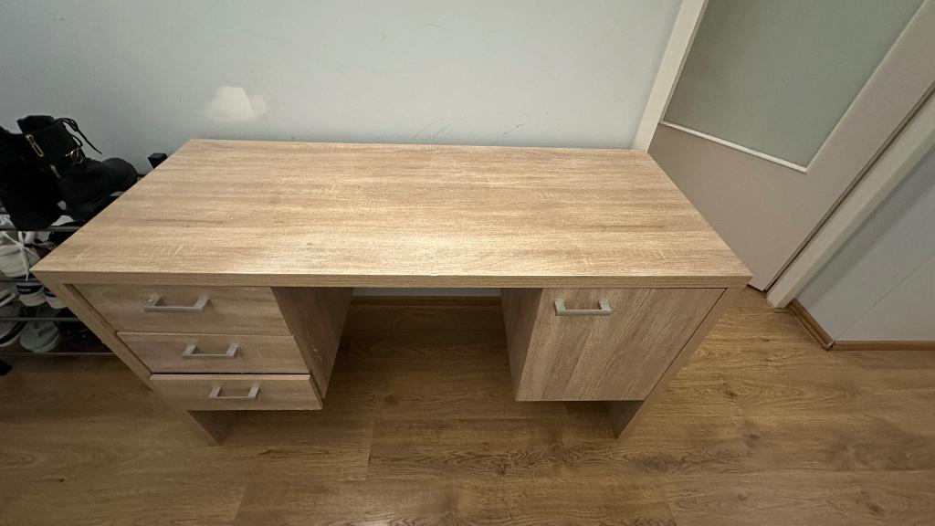 Bureau, Huis en Inrichting, Ophalen, Gebruikt, Hout, 140 cm