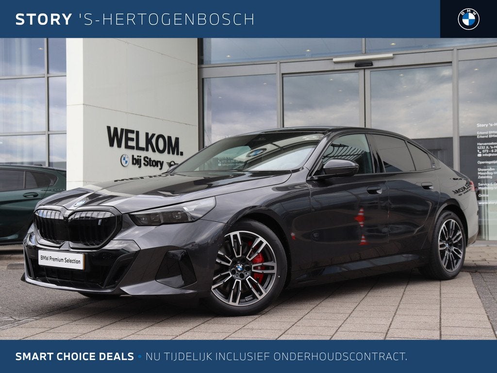 BMW i5 eDrive40 M Sport / Panoramadak / Comfort Access / Sto