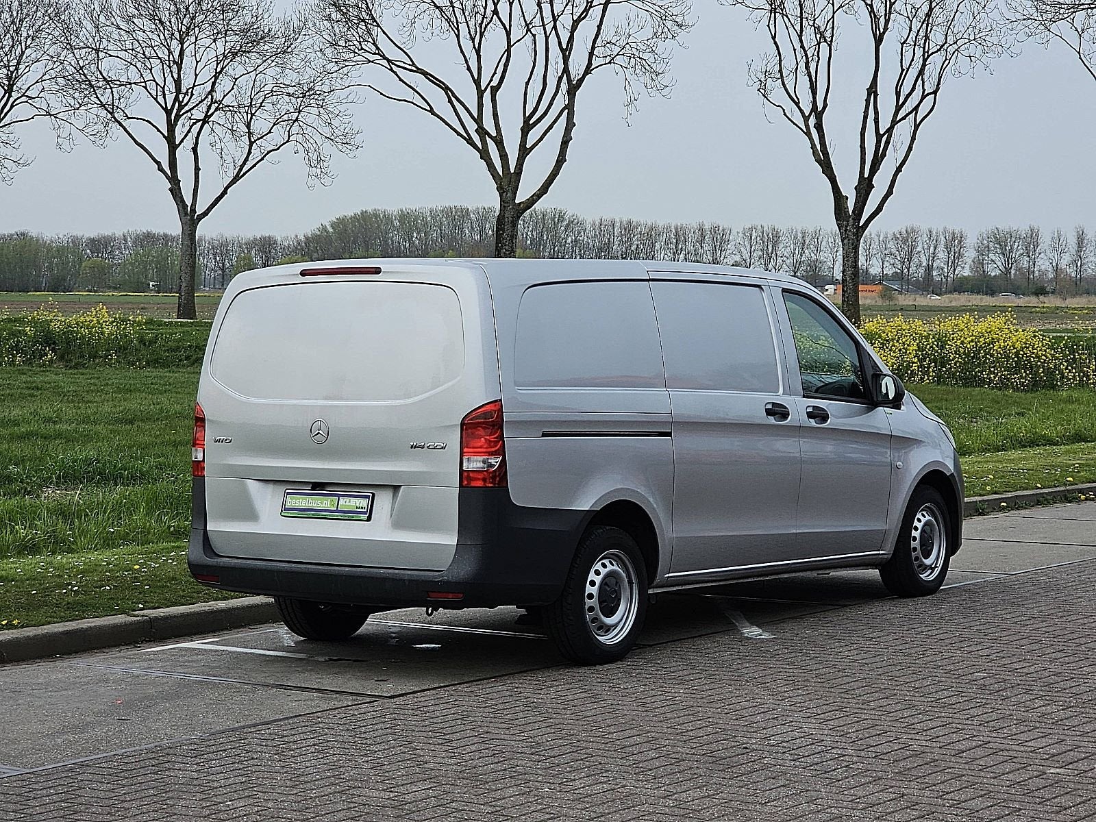 MERCEDES-BENZ VITO 116 l2 navi automaat ac!, Auto's, Automaat, 136 pk, Gebruikt, Euro 6
